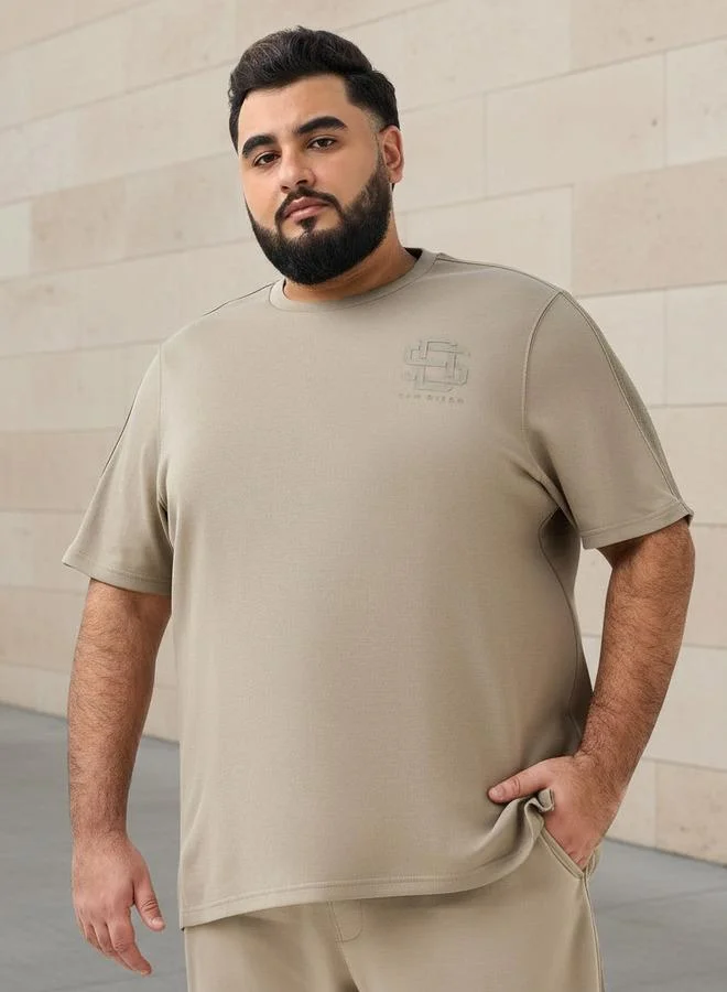 ماكسيم تيشيرت رجالي بقصة عادية ورقبة دائرية وأكمام قصيرة بتفاصيل شريط جاكار